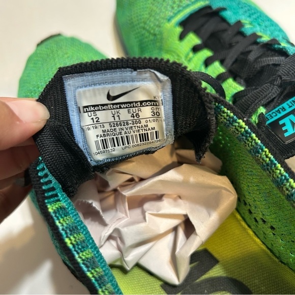 Nike Flyknit Racer Hyper Punch Unisex Running Shoe Sneaker​ - Picture 4 of 10